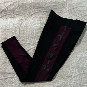 Victoria's Secret-PINK Black Leggings with Plum Side Panel